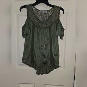 Absolutely Famous Green Lace Accent Blouse